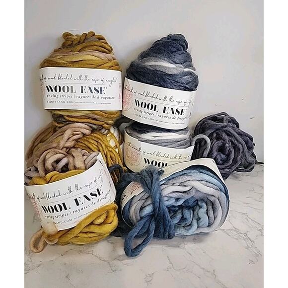 Lion Brand Wool 2x617 & 2x602 Easy Roving Yarn, Wool Blend, Super Bulky (READ) - Picture 1 of 7
